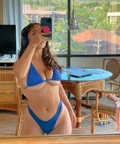 Farah Asteri free onlyfans