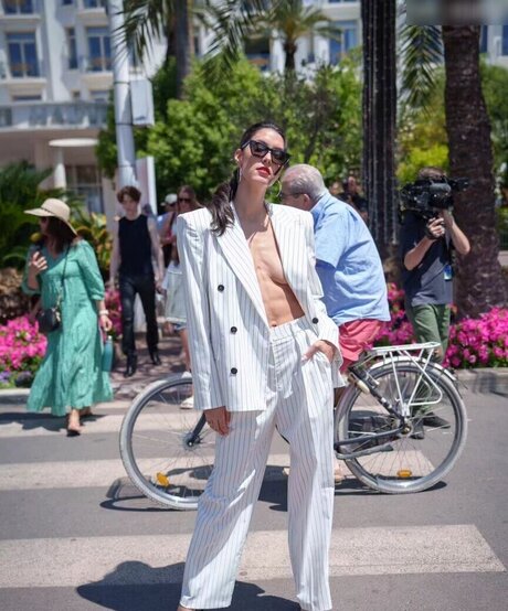 Rebecca Mir nude leaked onlyfans