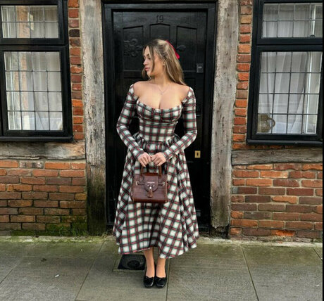 abbyhuxley nude onlyfans leaked