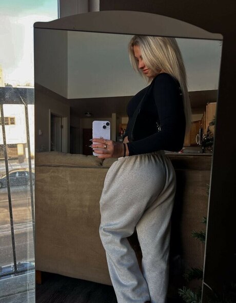 Bella Paulson only fans review