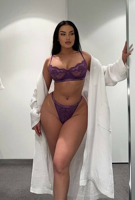 Emilia Emjeni onlyfans pic