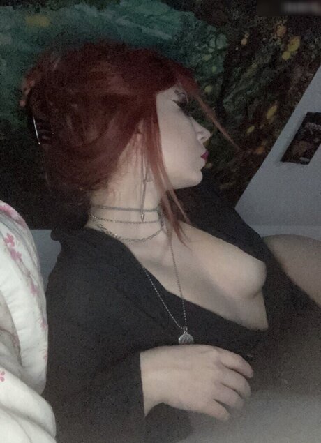 lesbian kissing onlyfans porno visual