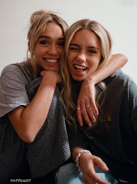 Lisa und Lena onlyfans nude leaked