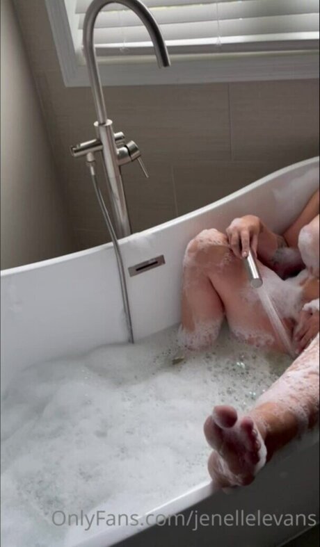 Jenelle Evans onlyfans nude leaked