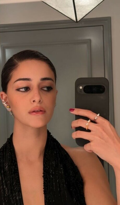 Ananya Pandey only fans leak nude