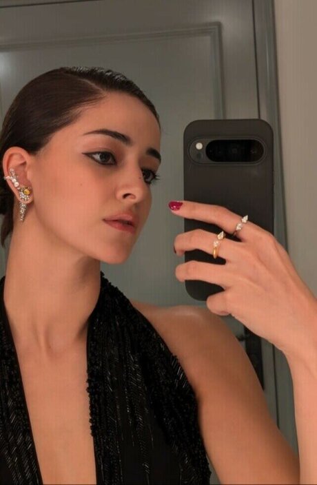 Ananya Pandey onlyfans for free