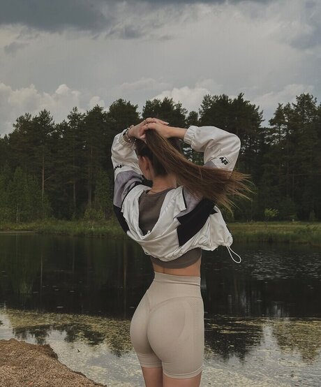 naked yoga onlyfans nice pic