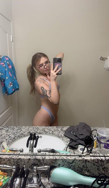 faeriies onlyfans posts