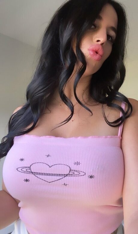 Izzy Davies leaked onlyfans naked