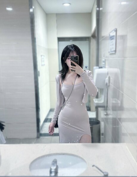 riri thisway onlyfans model