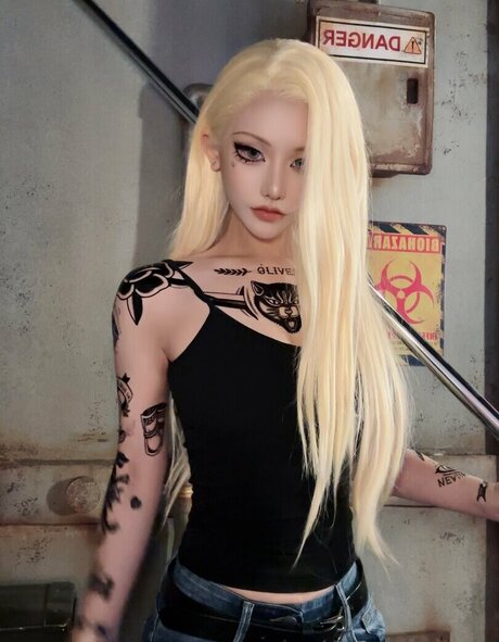 riri thisway onlyfans xxx