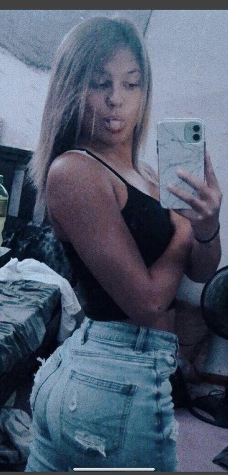 Kalia Hundley nude onlyfans pics