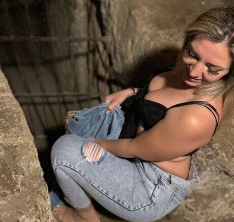 Fidan Atalay onlyfans sex