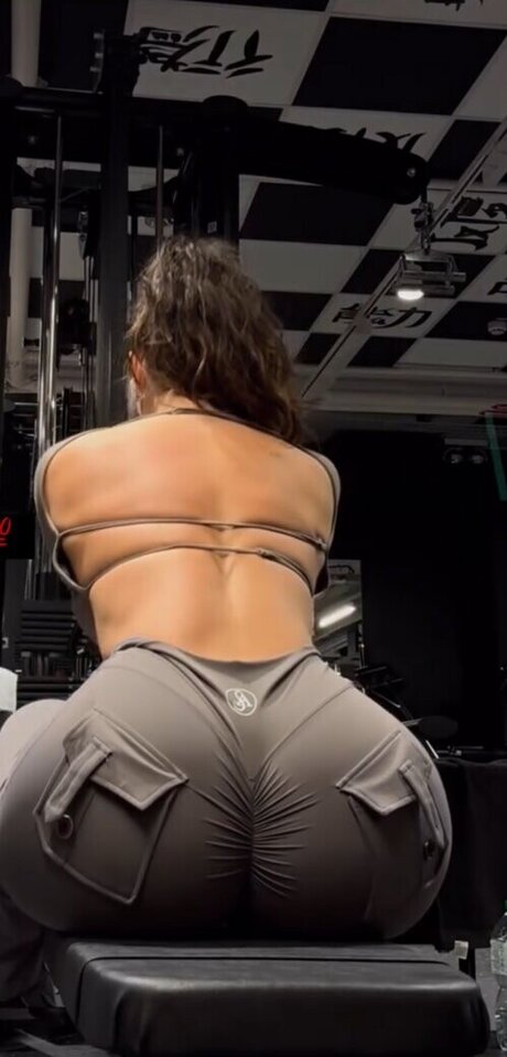 Lya Aylin nude only fans leaks