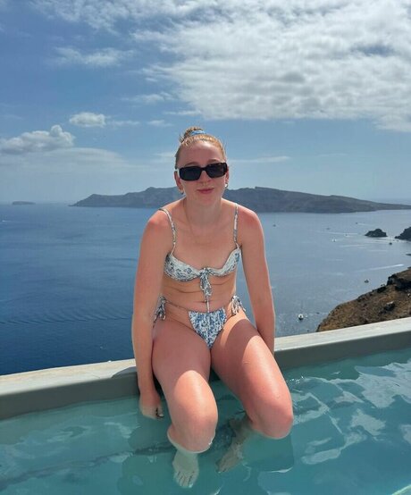 Molly Carlson onlyfans leaked