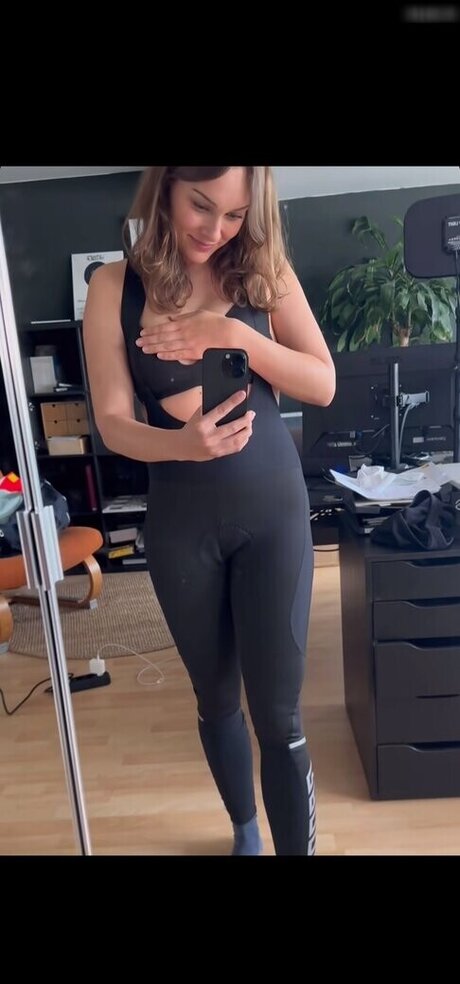 Sabrina Outdoor onlyfans leaks