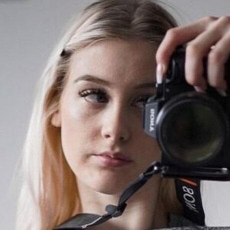 sara chrt panigalesara onlyfans leak nude