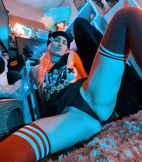 Pokket naked on onlyfans