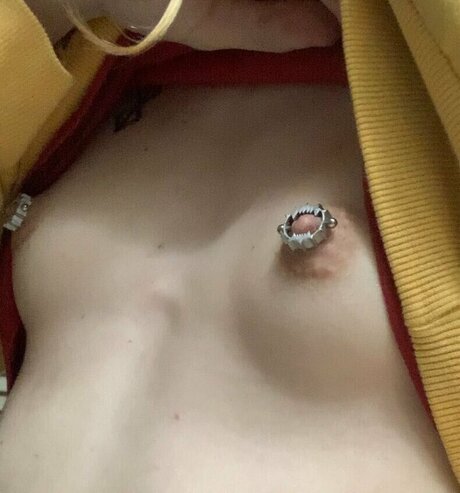 Crowbar Enjoyer onlyfans leaked.