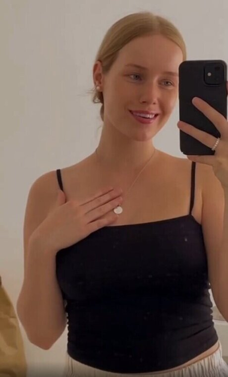 Nadine von relaxASMR Profile pic