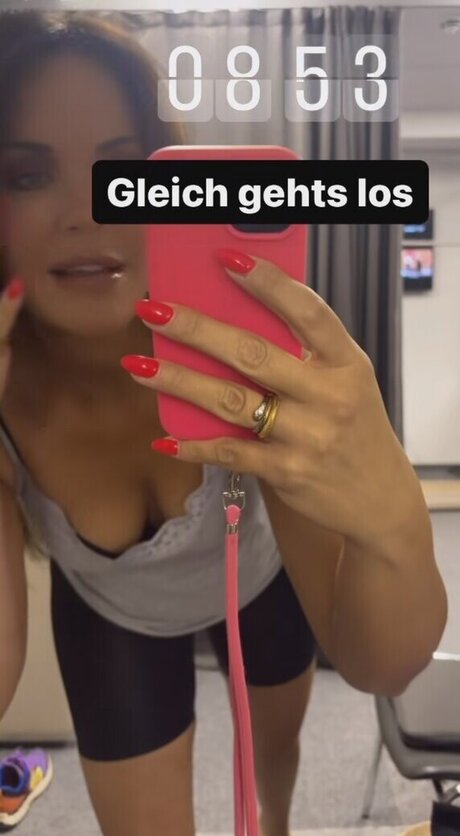 Martina Reuter onlyfans sextape leak