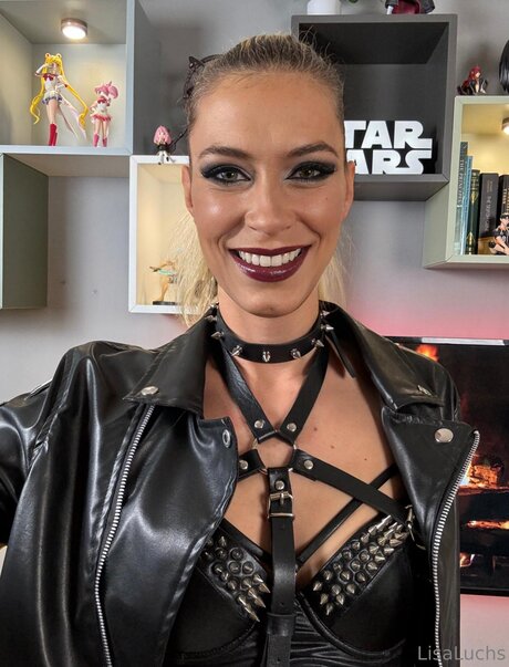 Lisa Luchs onlyfans nude