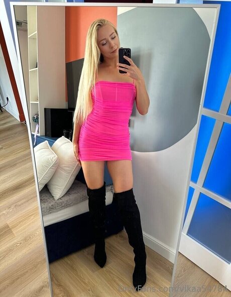 Vikaa54784 free only fans