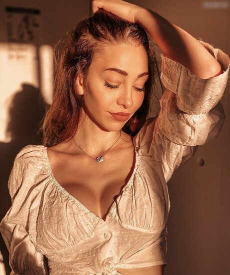 Amira Wirth only fans photos