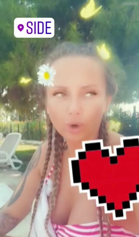 Schwesta Ewa feet onlyfans