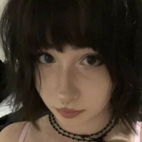 Defeatthel0w onlyfans model images