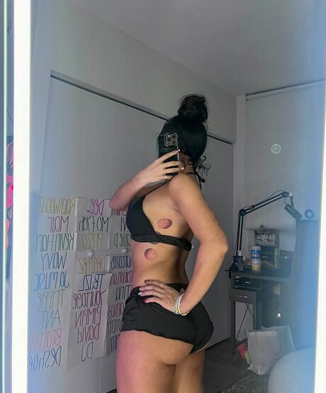 Korina Maiyaa onlyfans boobs