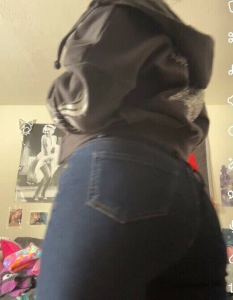 dishonestgirl pics onlyfans