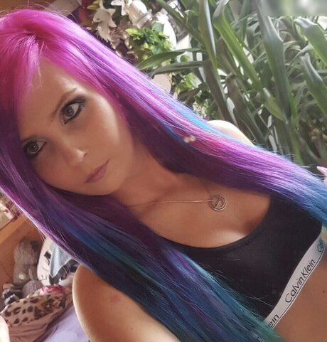 Nicole Miss opel Profile pic