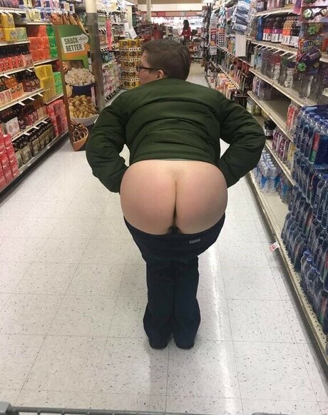 KaraTart onlyfans explicit content