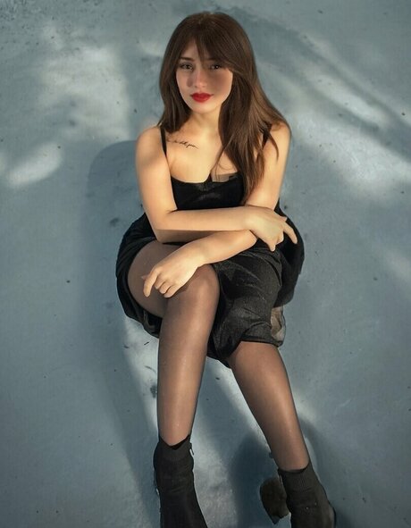 Trithequeen onlyfans nude tits