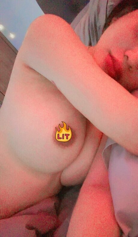 Olivea Hadid onlyfans leaked