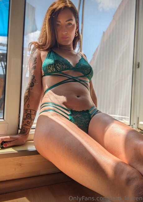 Lara Lauren onlyfans leaked pics