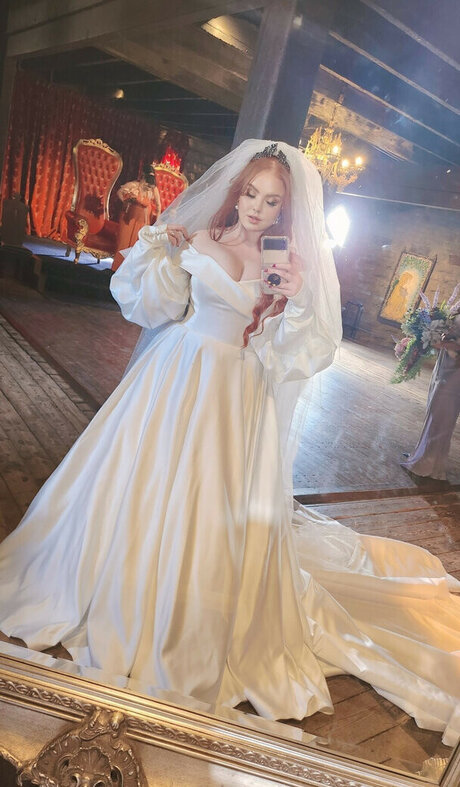 Elizabethdangerx onlyfans leaks.