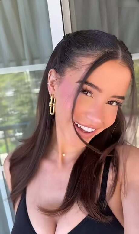 L a Elui naked only fans