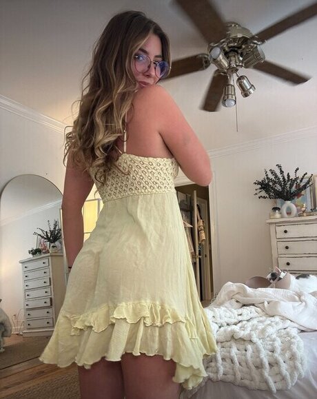 lylaaa banks onlyfans nude leak