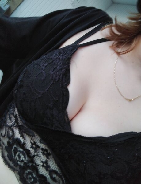 eAngi02 leaks only fans