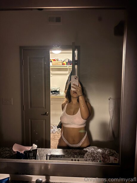 myrafl onlyfans content