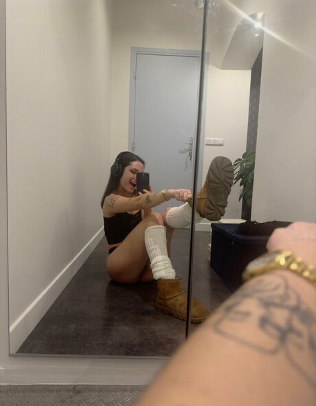 Lauraa rsi onlyfans de