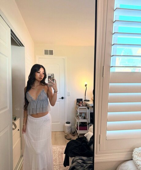 Eden Luong onlyfans posts