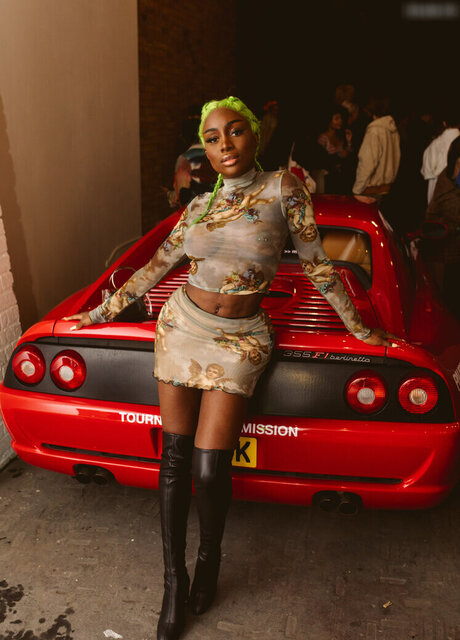 Sandra Lambeck nude leak onlyfans