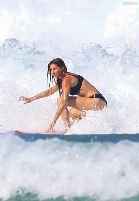 Gisele B ndchen onlyfans nude