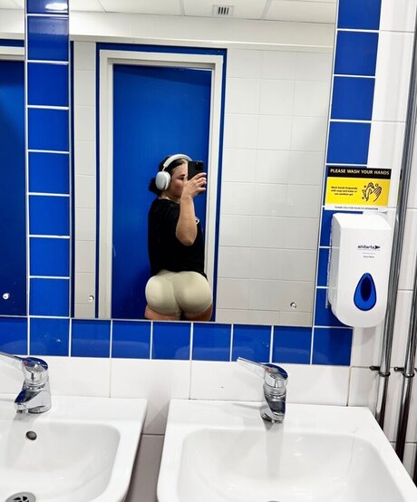 chubby black onlyfans sex pic