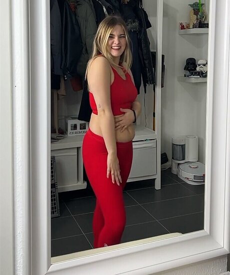 Mondwika onlyfans model