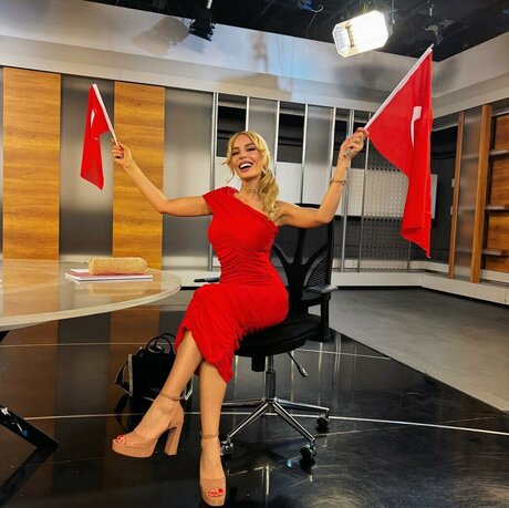 Hande Sar o lu onlyfans leak