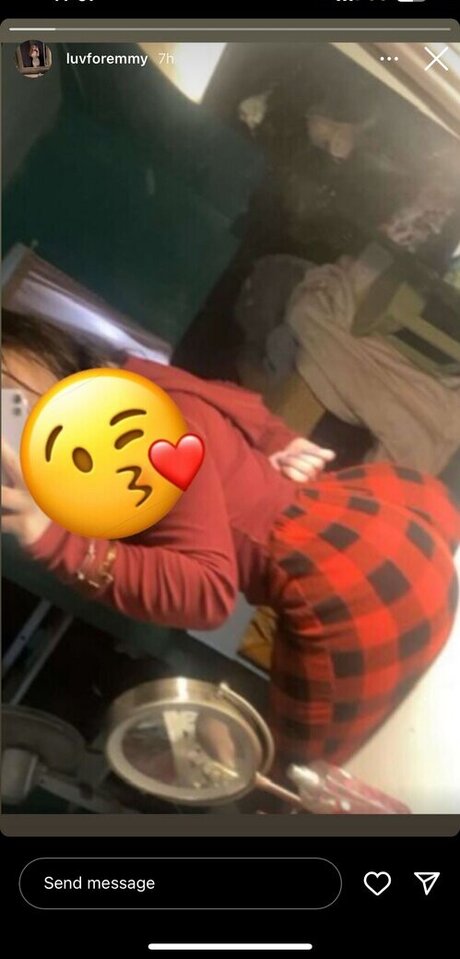 Emmy Moore free onlyfans